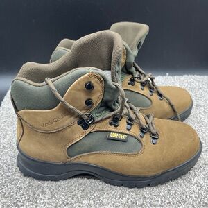 Vasque Men's Tan and Green Gore-Tex Boots